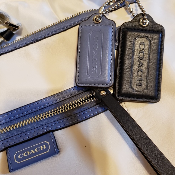 Coach White Leather Cross Body Bag - Picture 3 of 7